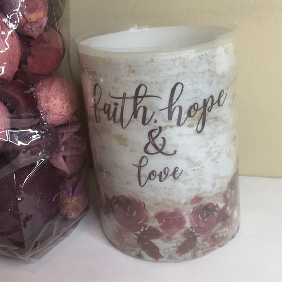 Lavender Scent Potpourri & Battery operated candle - Picture 3 of 13